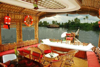 4 NIGHT 5 DAYS BACKWATER PACKAGES IN KERALA