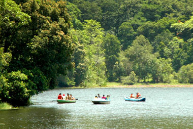 9 NIGHT 10 DAYS HOLIDAY PACKAGES IN KERALA